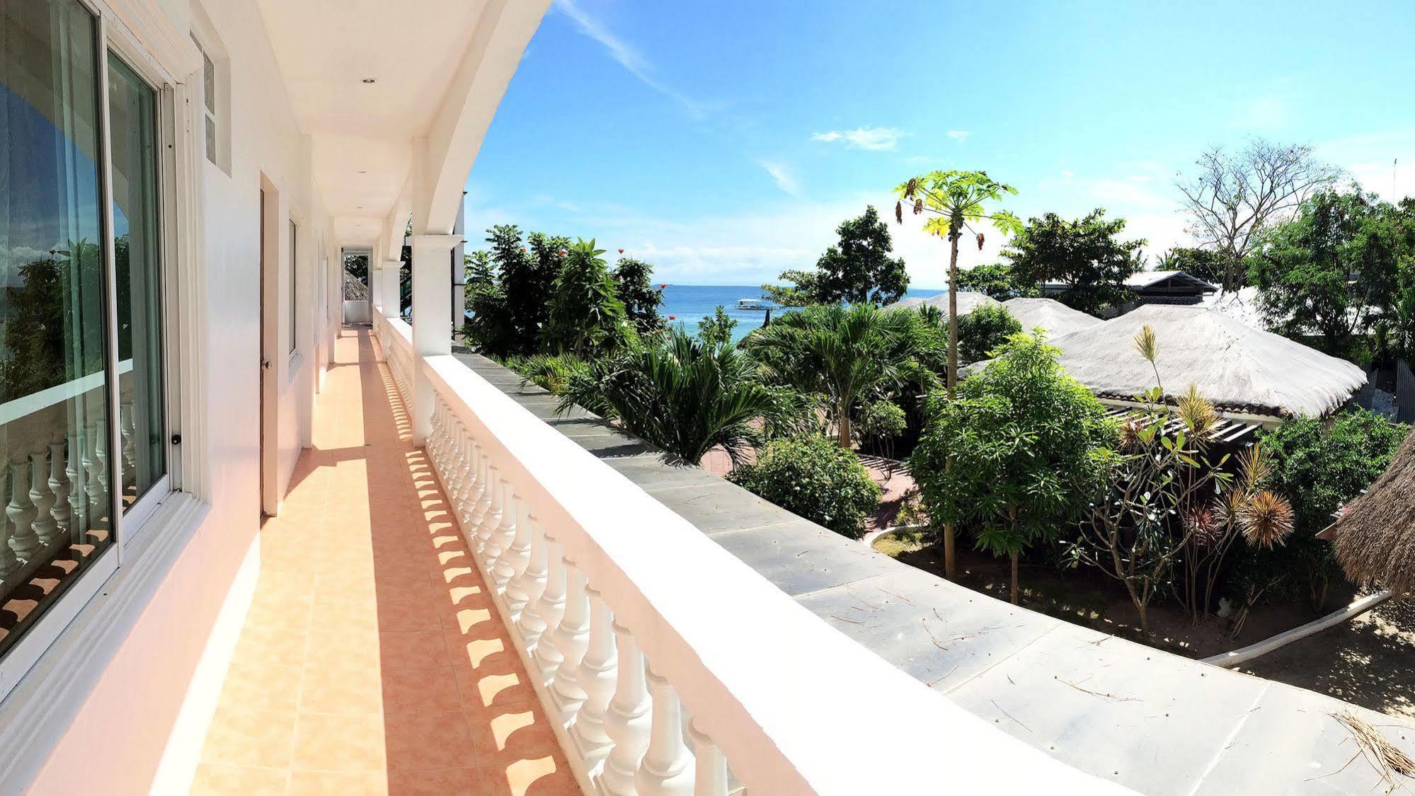 Blue Garden Resort Lapu-Lapu City Eksteriør billede