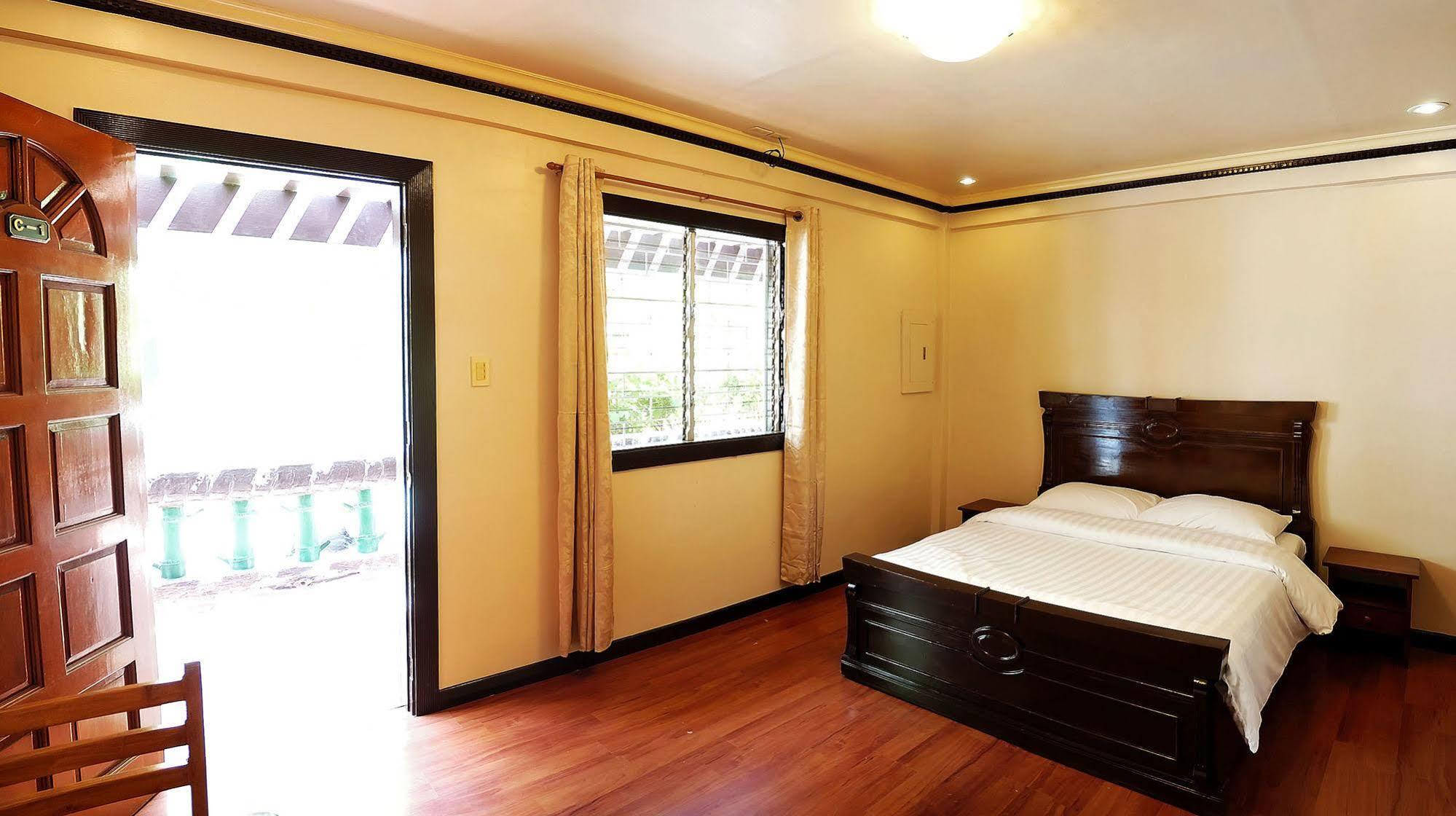 Blue Garden Resort Lapu-Lapu City Eksteriør billede
