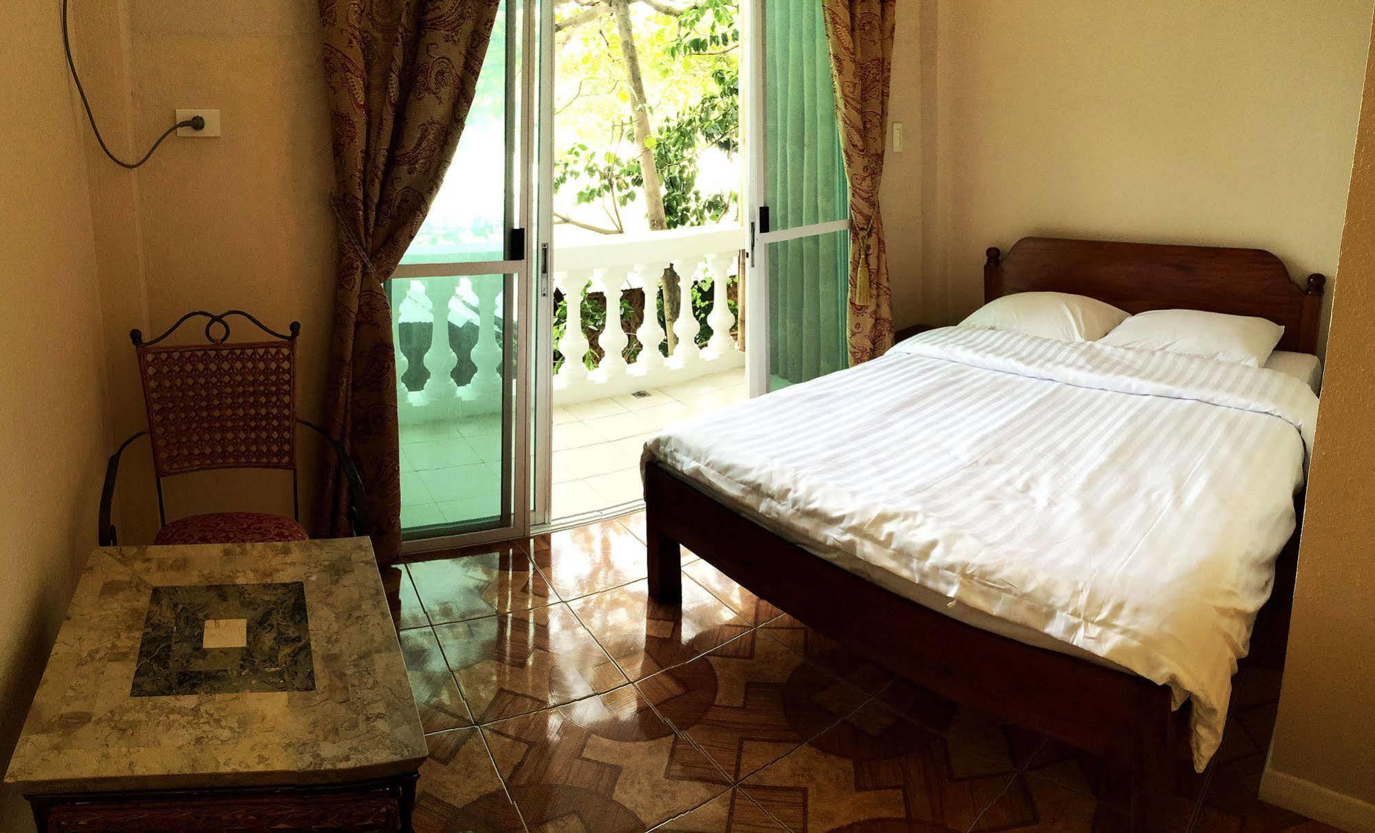 Blue Garden Resort Lapu-Lapu City Eksteriør billede